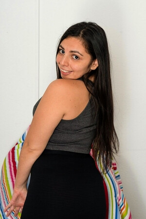 hd-photo-and-video-gallery-luna-s-bushy-love-tunnel