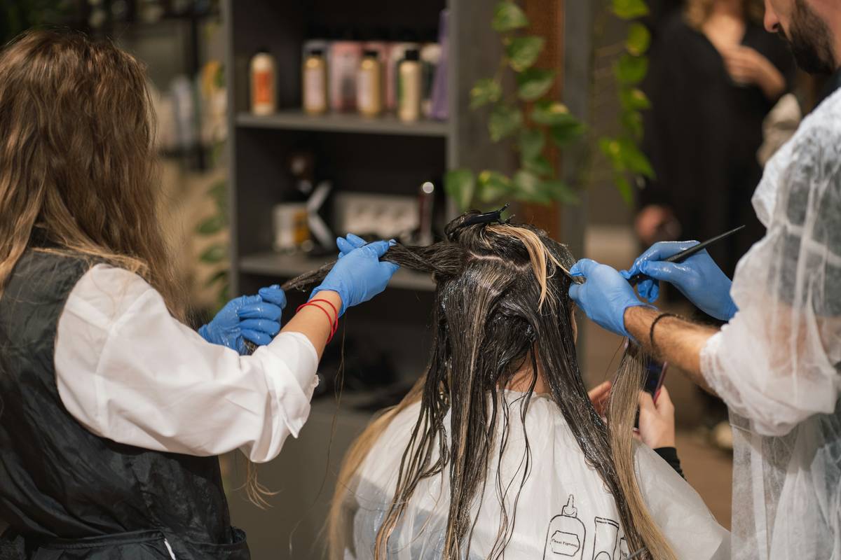 Relaxer for Curly Hair: 7 Proven Tips to Avoid Scalp Burns and Breakage